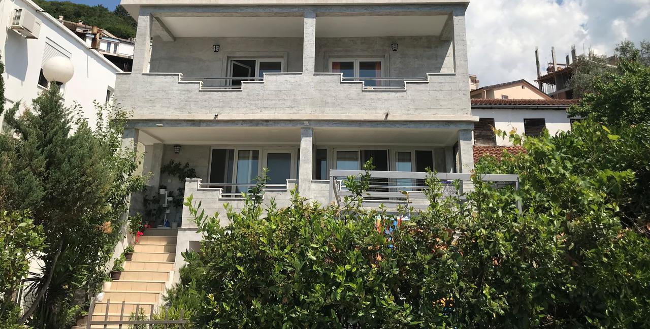As Apartment